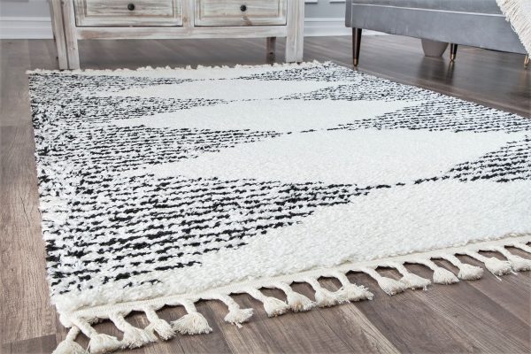 CosmoLiving By Cosmopolitan Mason Shag MS30A Heath White Area Rug For Cheap